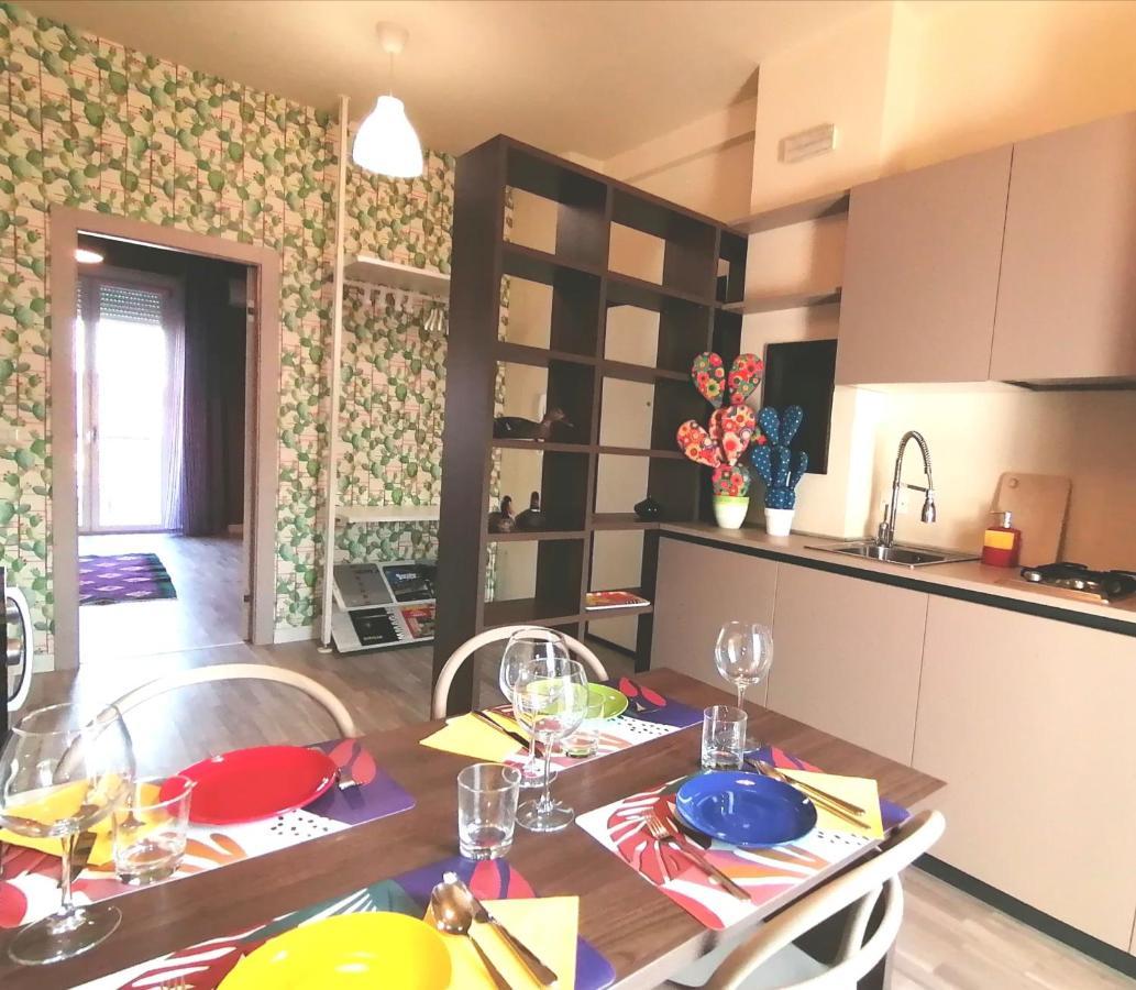 Inner City De Luxe Apartment Catánia Buitenkant foto